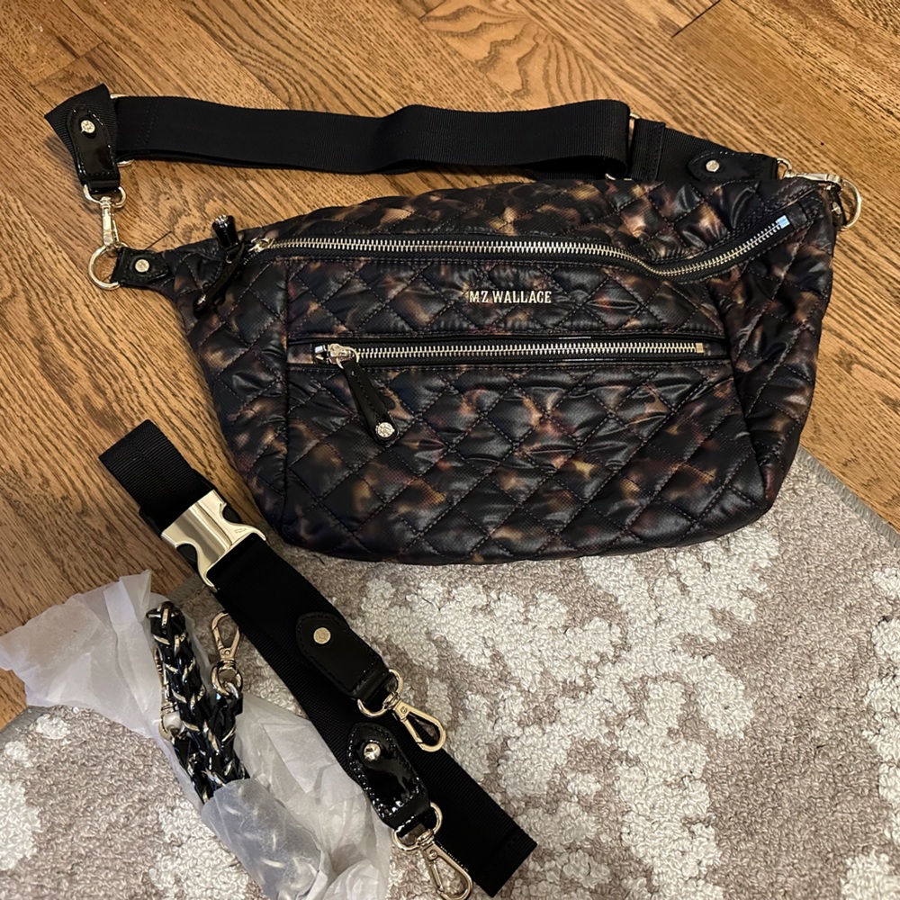 Mz Wallace Crosby sling